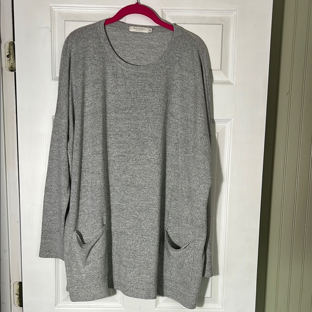 Mododoc Gray Crew Neck Sweater